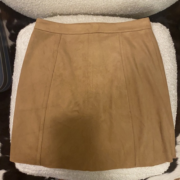 Wilfred Camel Suede button up skirt - Picture 3 of 3